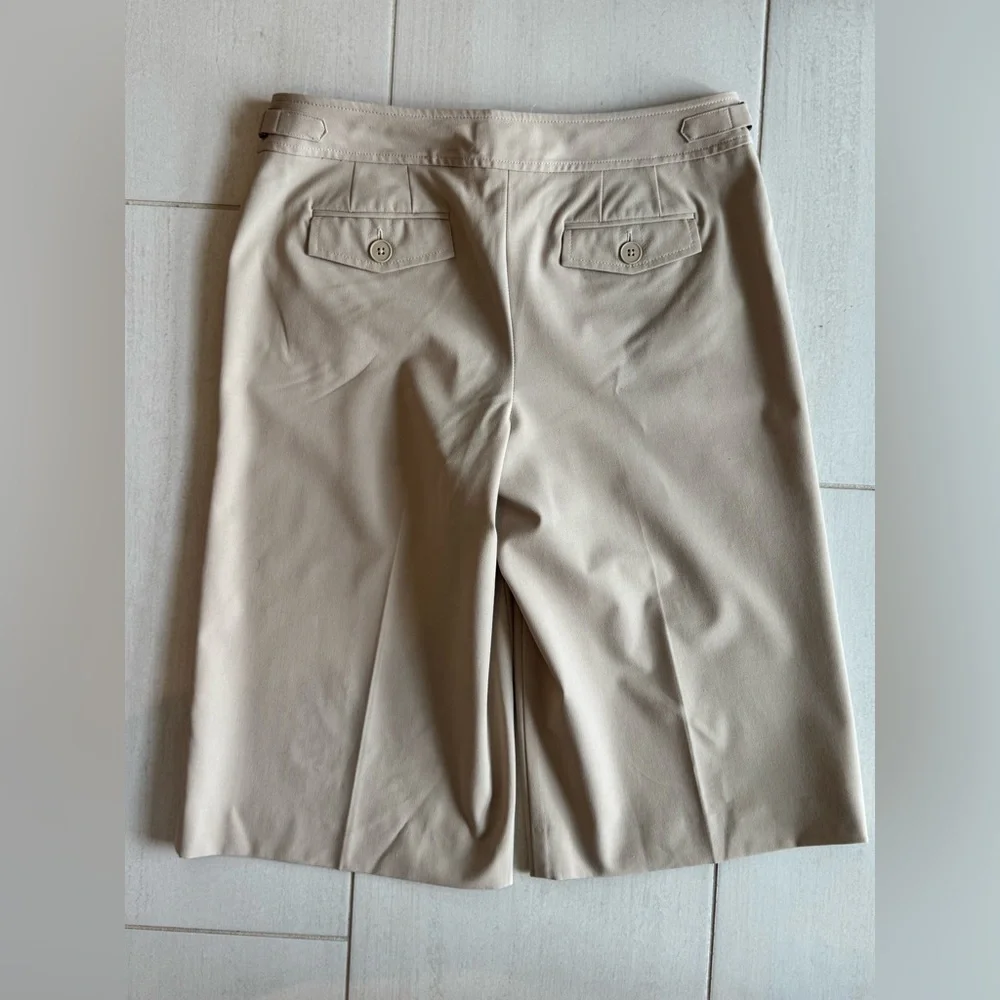Ann Taylor Loft Tan Ann Bermuda Stretch Button fly Zip Shorts 6P khaki medium 6